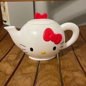 McDonald’s Hello kitty tea holder